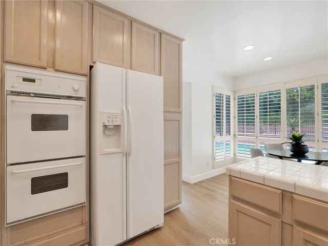 22649 Town Crier Road, Calabasas, CA 91302