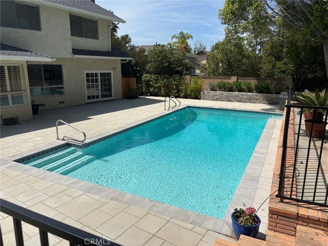 22649 Town Crier Road, Calabasas, CA 91302