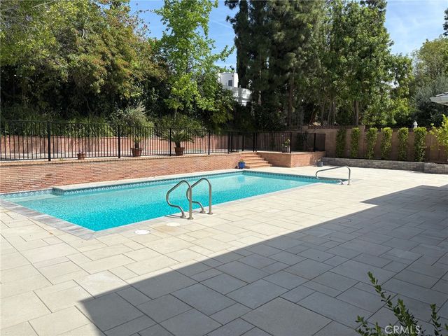 22649 Town Crier Road, Calabasas, CA 91302