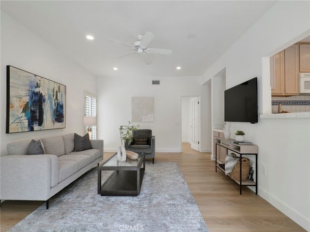 22649 Town Crier Road, Calabasas, CA 91302