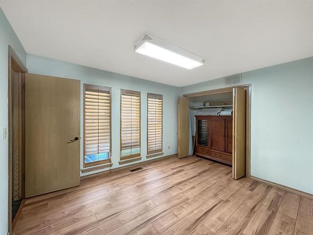 744 Kingston Drive, Yukon, OK 73099