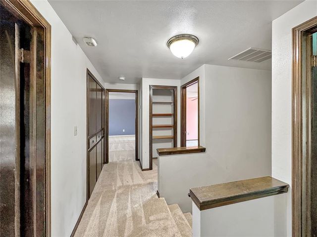 744 Kingston Drive, Yukon, OK 73099