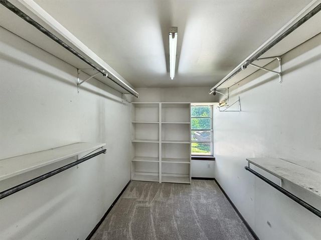 744 Kingston Drive, Yukon, OK 73099