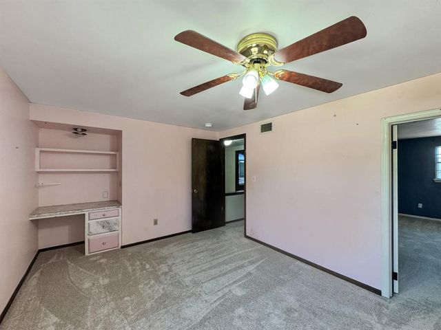 744 Kingston Drive, Yukon, OK 73099