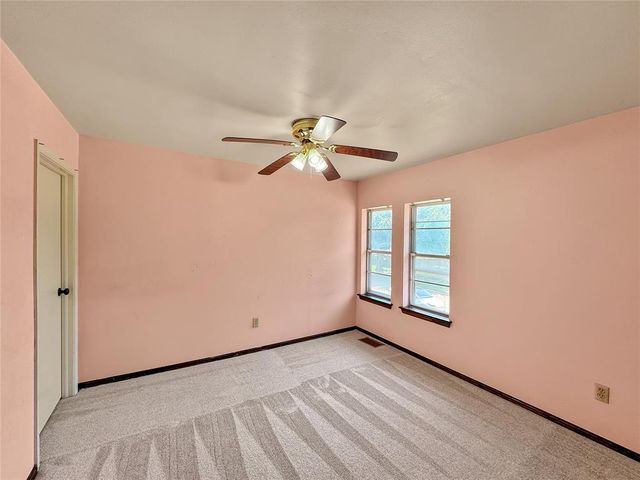 744 Kingston Drive, Yukon, OK 73099