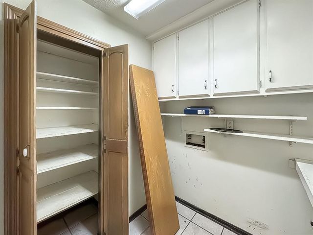 744 Kingston Drive, Yukon, OK 73099