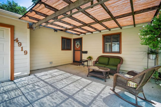 4919 SW 15th Street, Des Moines, IA 50315