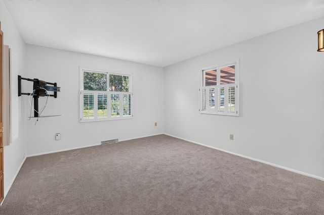 4919 SW 15th Street, Des Moines, IA 50315