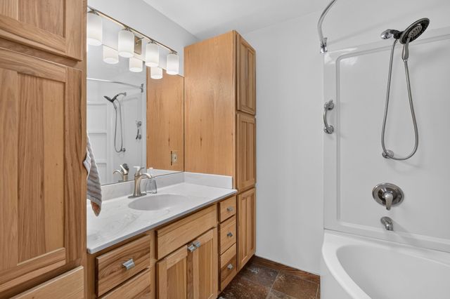 4919 SW 15th Street, Des Moines, IA 50315