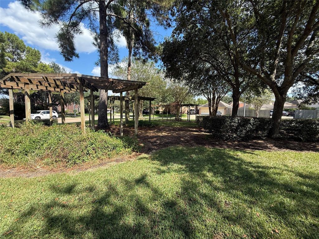 18326 Fern Trail Court, Houston, TX 77084