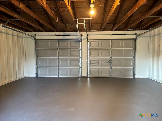 964 E Mountain Street, Seguin, TX 78155