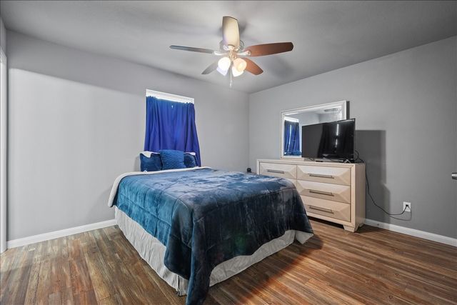 512 Alameda Road, Azle, TX 76020