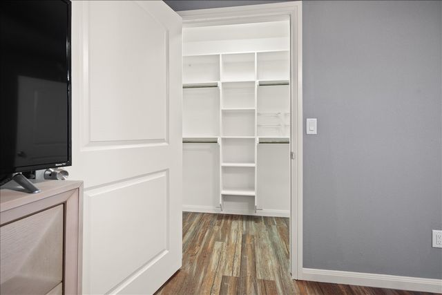 512 Alameda Road, Azle, TX 76020