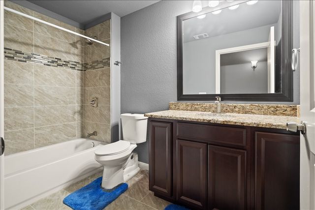 512 Alameda Road, Azle, TX 76020