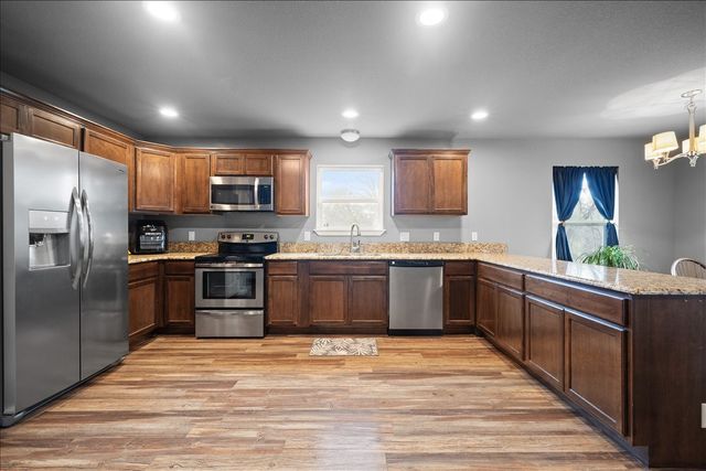 512 Alameda Road, Azle, TX 76020