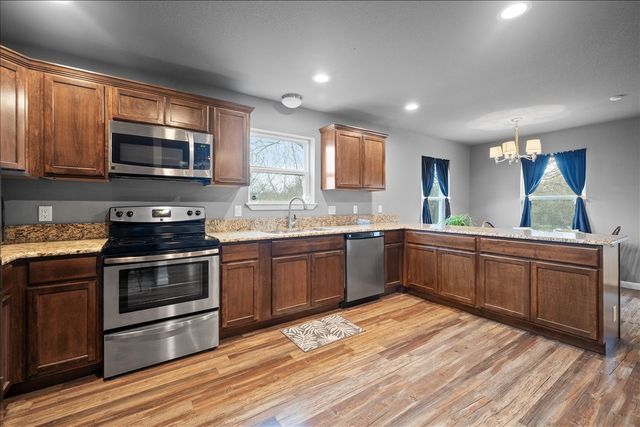 512 Alameda Road, Azle, TX 76020