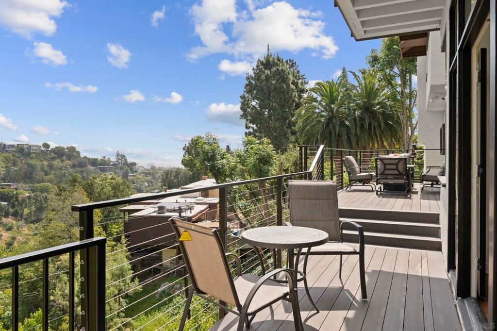 Image 28 of property listing at 1052 N Kenter Ave, Los Angeles, CA 90049