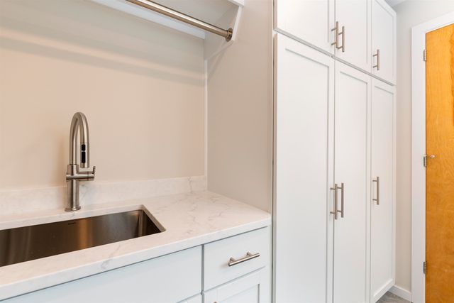 26 Low Road, Hanover, NH 03755