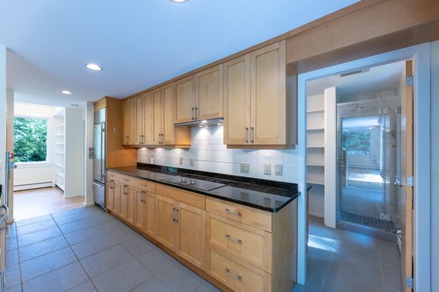 26 Low Road, Hanover, NH 03755