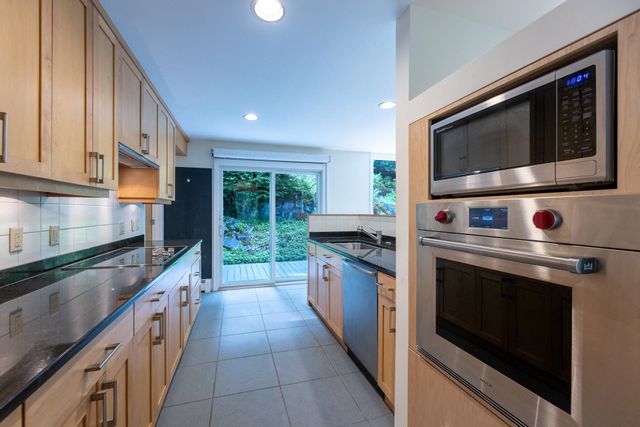 26 Low Road, Hanover, NH 03755