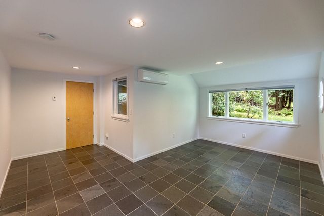 26 Low Road, Hanover, NH 03755