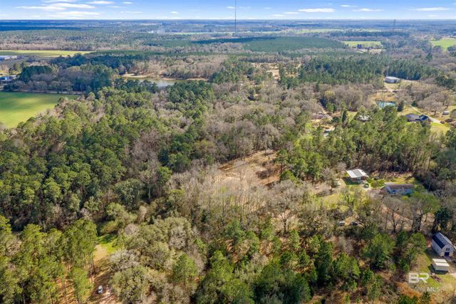 27760 Northcutt Lane, Robertsdale, AL 36567