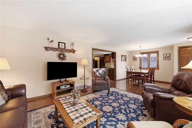 202 Barbados Drive, Cheektowaga, NY 14227