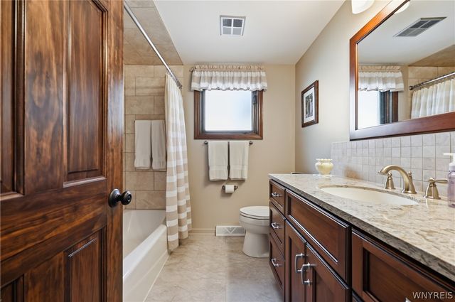 202 Barbados Drive, Cheektowaga, NY 14227