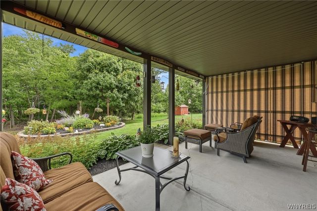 202 Barbados Drive, Cheektowaga, NY 14227