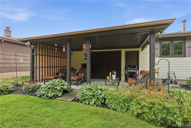 202 Barbados Drive, Cheektowaga, NY 14227