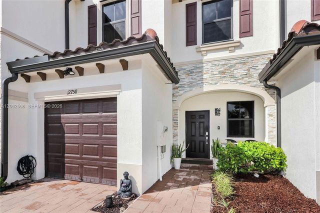 12758 SW 230th St, Miami, FL 33170