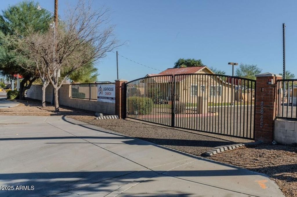 8625 W OLIVE Avenue, Peoria, AZ 85345 — exterior