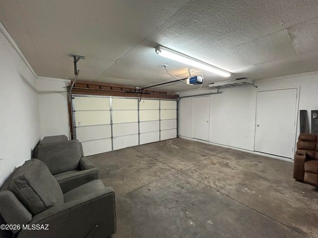 4684 N Woodside Drive, Tucson, AZ 85705
