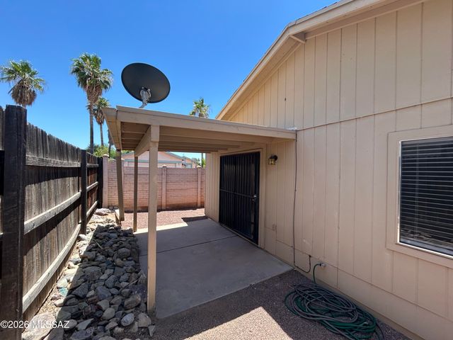 4684 N Woodside Drive, Tucson, AZ 85705
