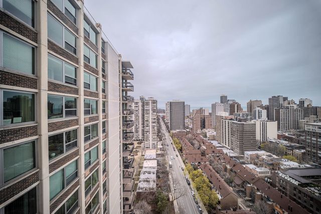 1255 N Sandburg Terrace 2606E, Chicago, IL 60610