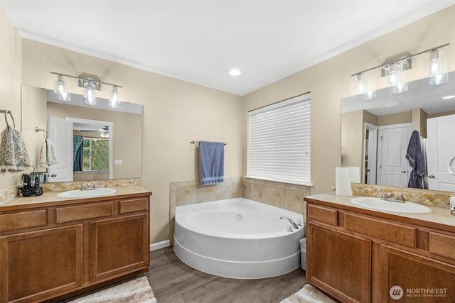 7924 32nd Place NE, Marysville, WA 98270