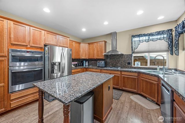 7924 32nd Place NE, Marysville, WA 98270