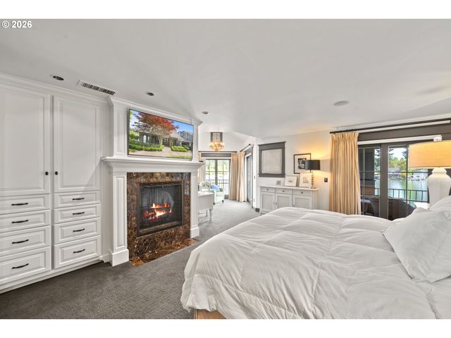 100 3RD St, Lake Oswego, OR 97034