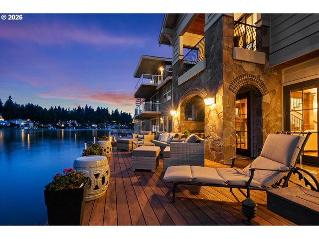 100 3RD St, Lake Oswego, OR 97034