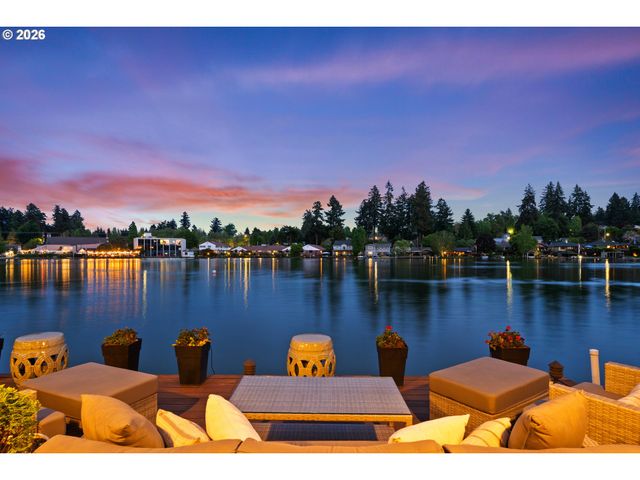 100 3RD St, Lake Oswego, OR 97034