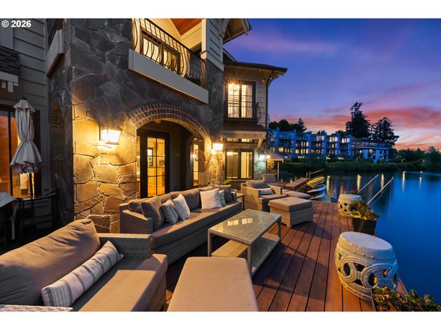 100 3RD St, Lake Oswego, OR 97034