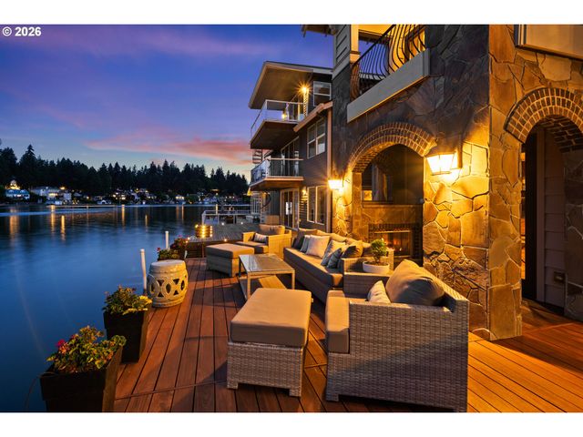100 3RD St, Lake Oswego, OR 97034