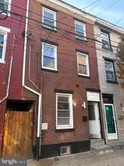 1340 E OXFORD ST, Philadelphia, PA 19125