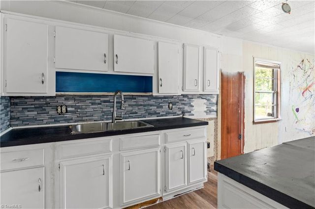 539 S Westview Drive, Winston-salem, NC 27103