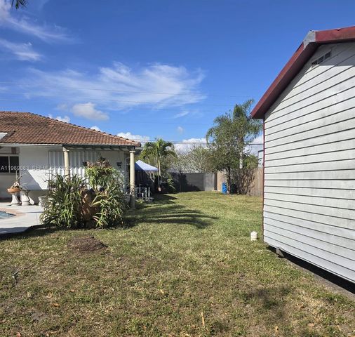 15641 SW 147th Ave, Miami, FL 33187