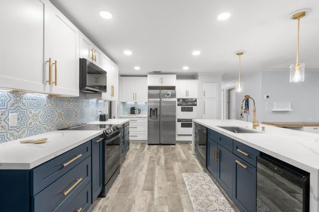 1852 NW 82ND Avenue, Coral Springs, FL 33071