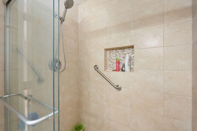 1852 NW 82ND Avenue, Coral Springs, FL 33071