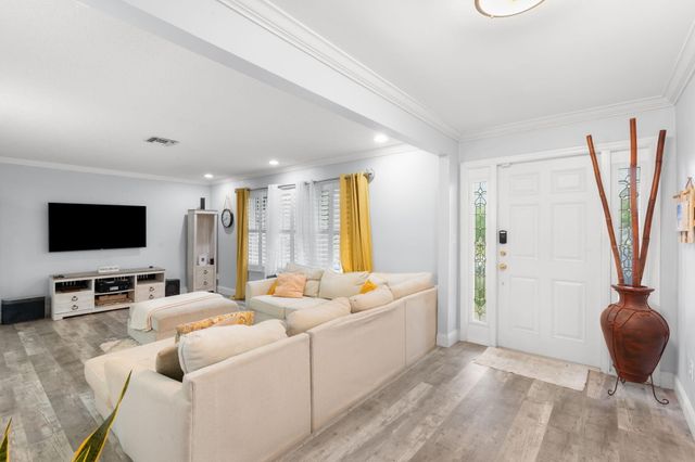 1852 NW 82ND Avenue, Coral Springs, FL 33071