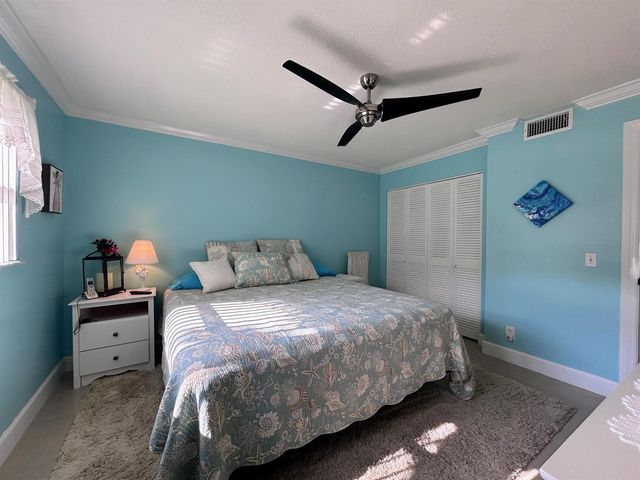 638 Snug Harbor Drive E6, Boynton Beach, FL 33435