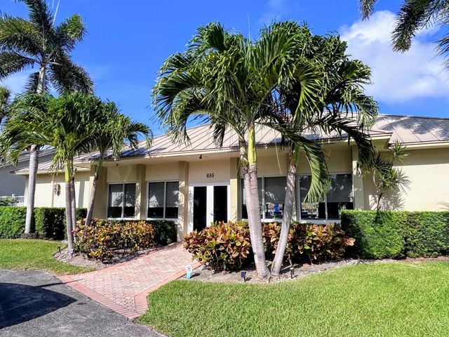 638 Snug Harbor Drive E6, Boynton Beach, FL 33435